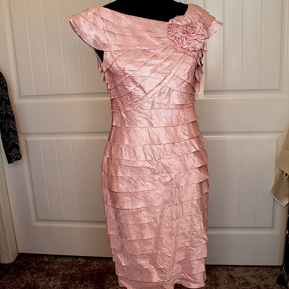 Elegant Shiny Mauve Layered Fitted Satin Dress